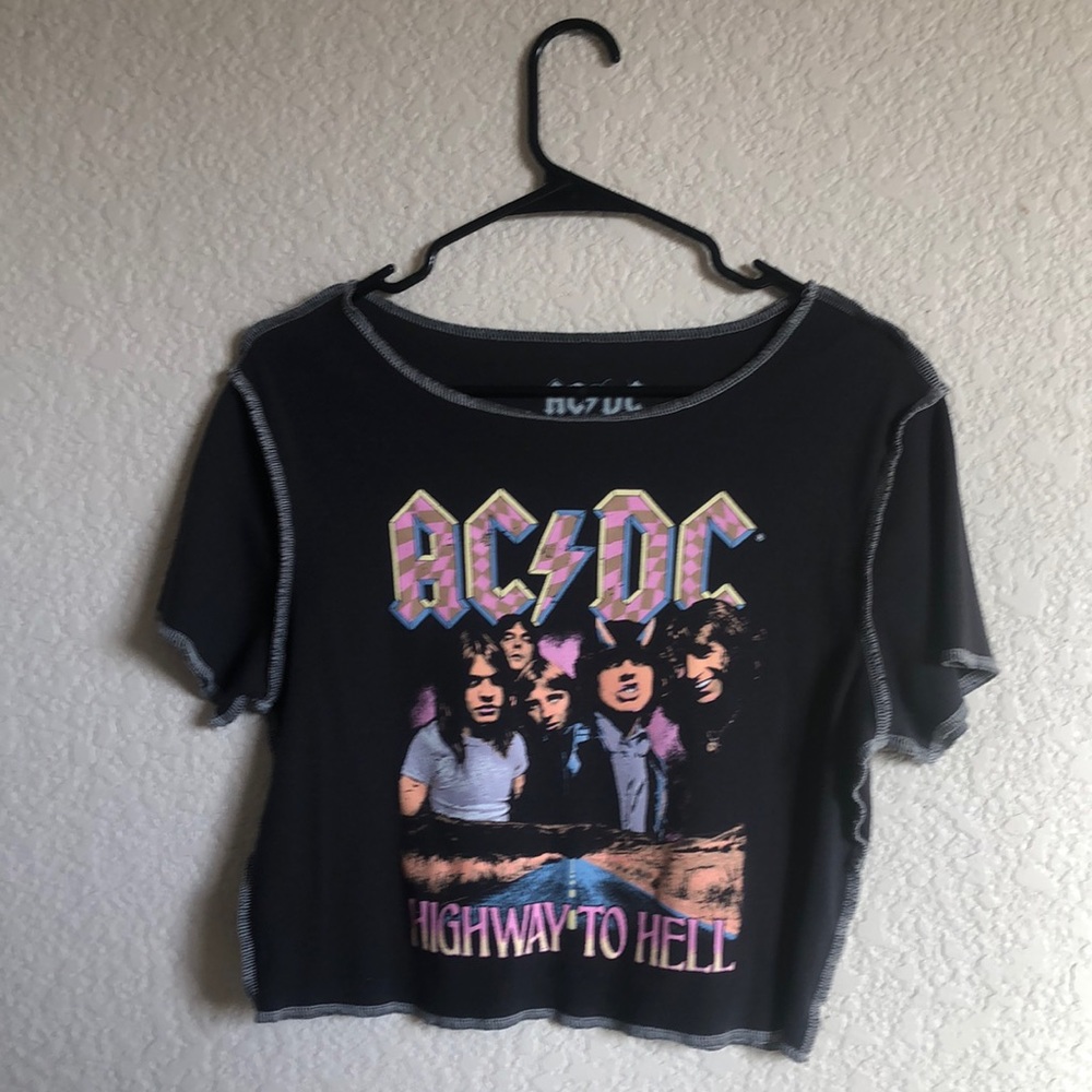 Cropped shirt
